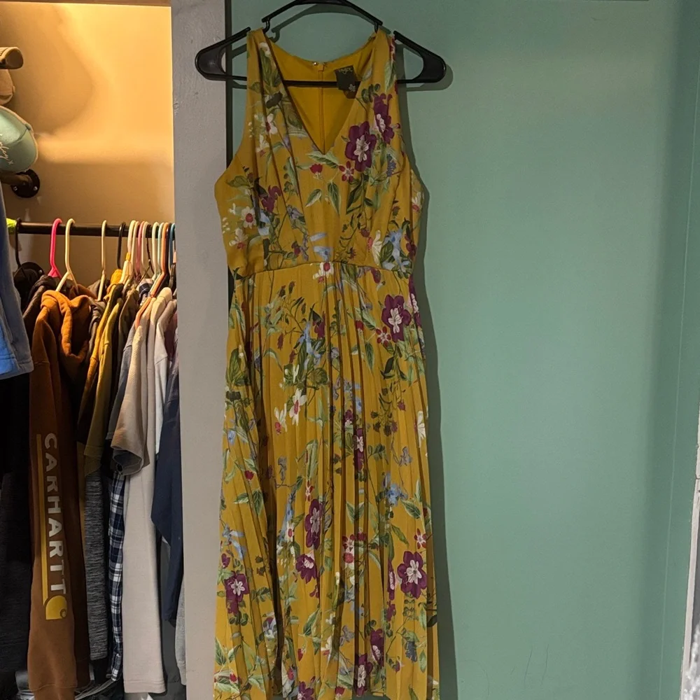 Taylor Yellow Floral Maxi Dress - Picture 1 of 4